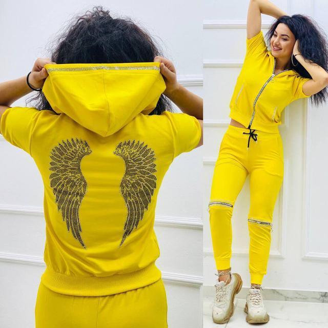 striking sportswear set angel wings -